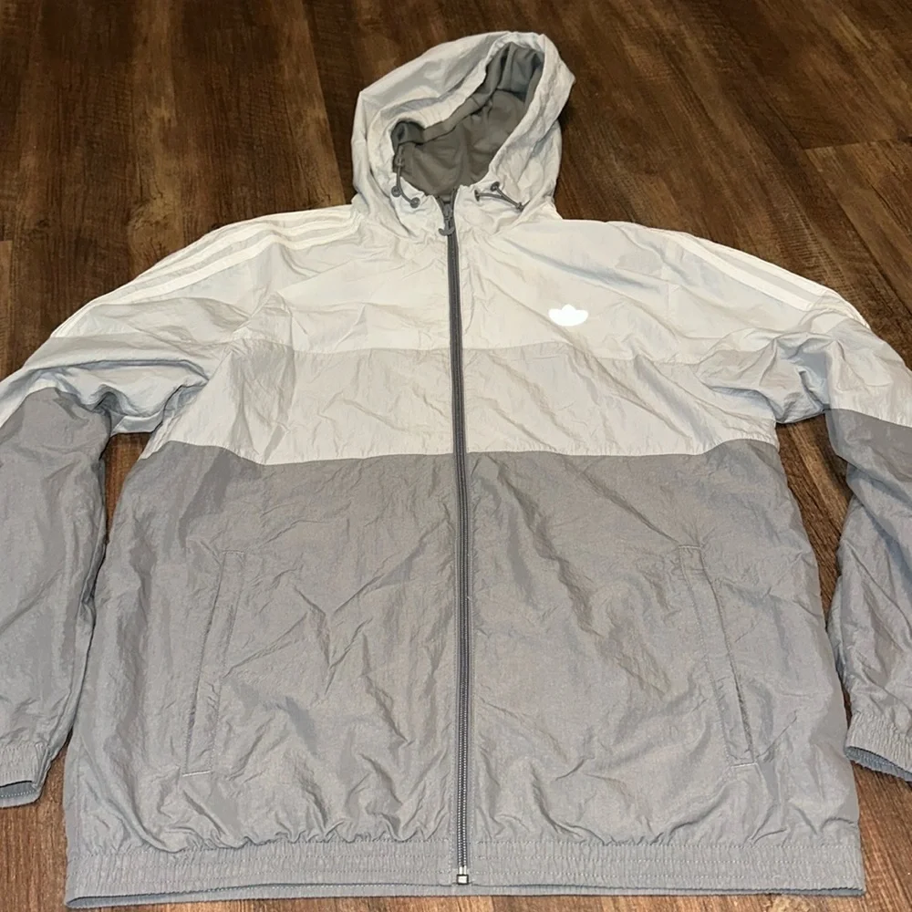 Adidas‎ Men’s Hooded Rain Jacket size M Gray striped
